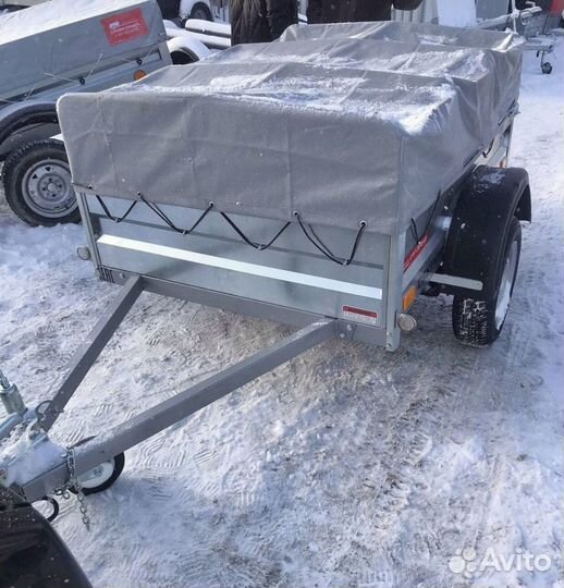 Легковой прицеп с тентом