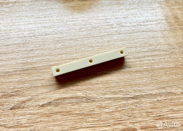 Порожек верхний для классической гитары