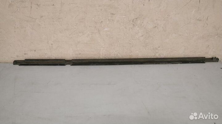 Уплотнитель стекла двери задний правый Lifan