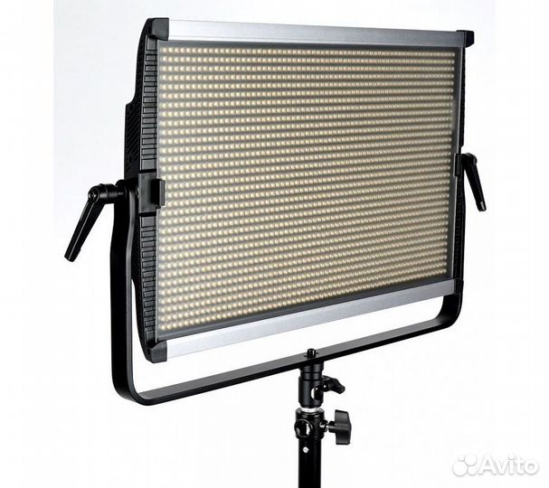 Светодиодный осветитель FST SFL-120WBPro