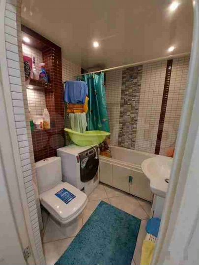 3-к. квартира, 70,3 м², 2/5 эт.