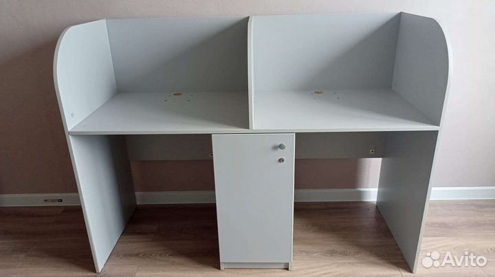 Стол компьютерный