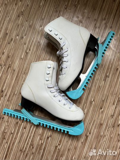 Коньки фигурные женские 37-38 размер