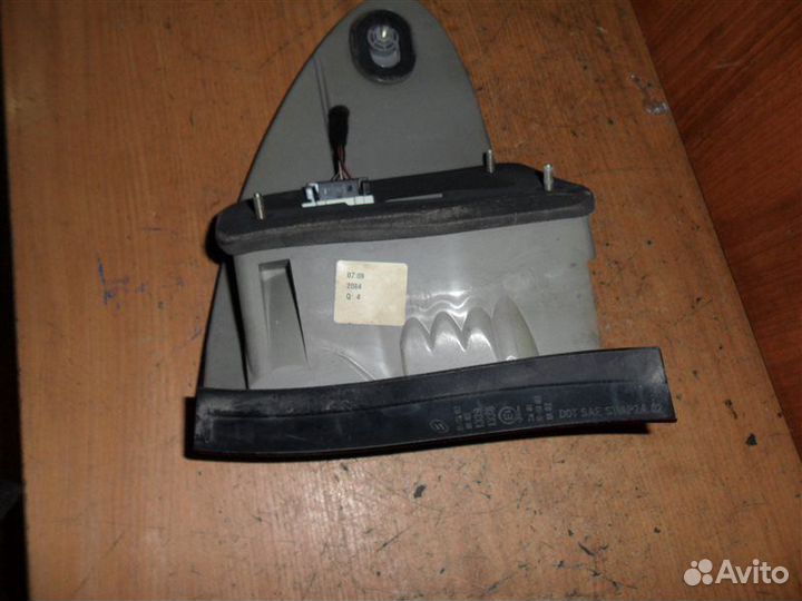 Фонарь задний левый задний левый Mercedes-Benz