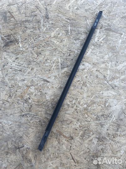 Уплотнитель стекла Chevrolet Lacetti