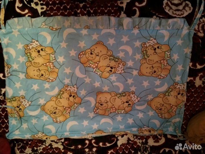 Бортики в кроватку