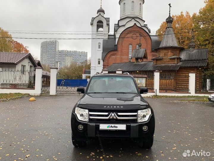 Mitsubishi Pajero 3.2 AT, 2011, 255 000 км