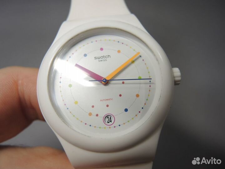 Часы Swatch Sistem 51 механические пластиковые
