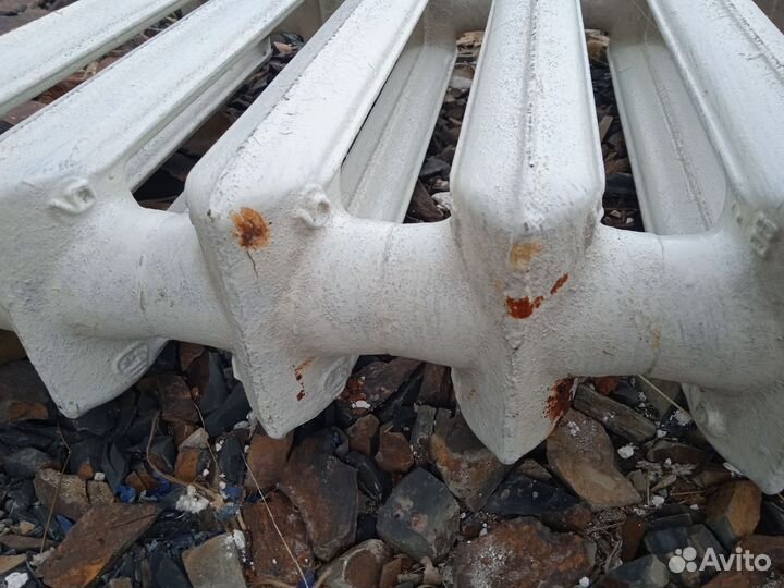 Батарея чугунная