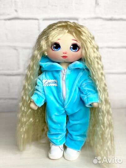 Кукла ручной работы с гардеробом