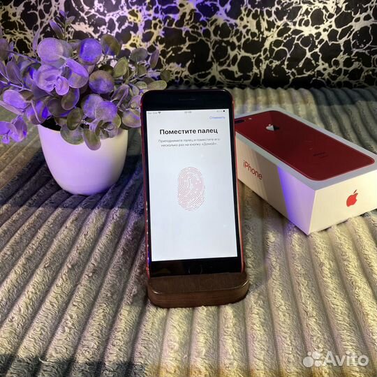 iPhone 8 Plus, 64 ГБ