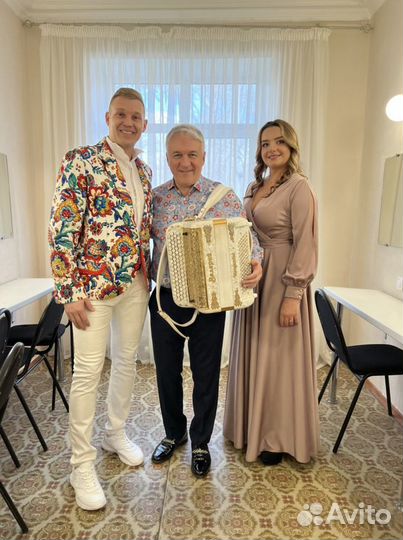 Артисты на праздник