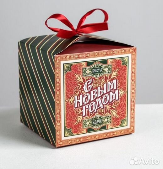 Коробка подарочная