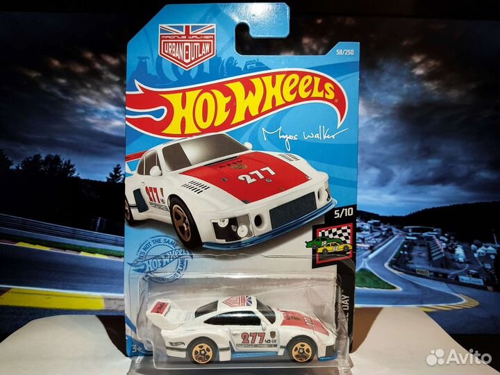 Машинки Hot Wheels