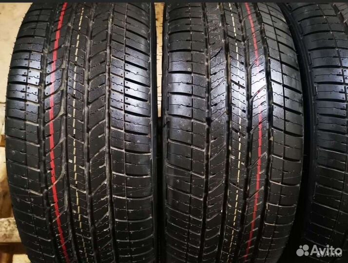 Bridgestone Dueler H/T 215/60 R17