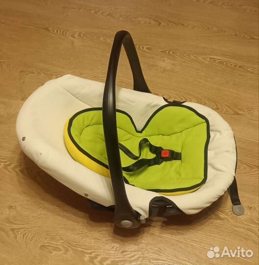 Детское кресло-люлька автомобильное
