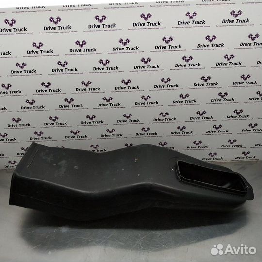 Патрубок отопителя Renault Magnum volvo DXI12