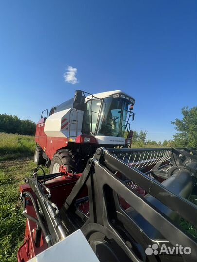 Уборка урожая комбайн Вектор 410