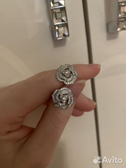 Серьги Chanel bouton de camelia