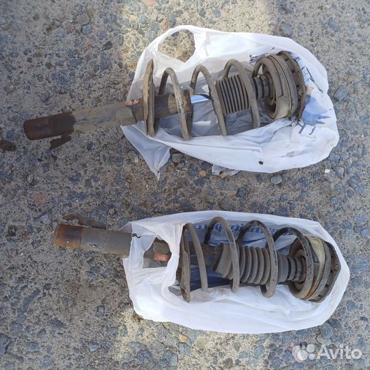 Стойки амортизаторы, рено меган сценник 2