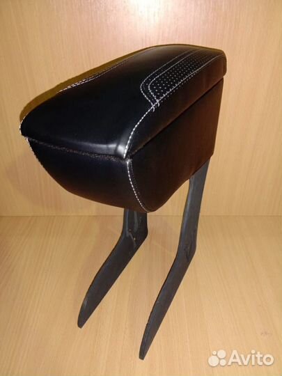 Подлокотник LADA Largus (экокожа)