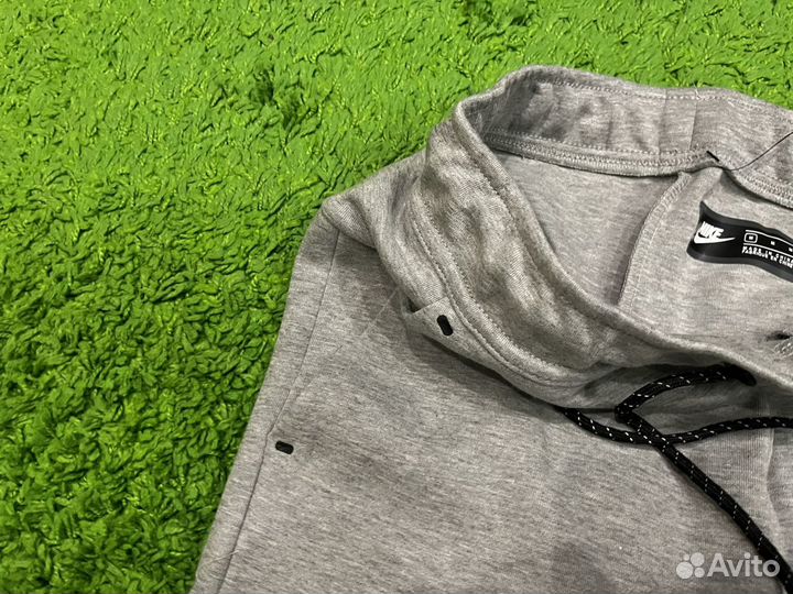 Шорты Nike Sportswear Tech Fleece