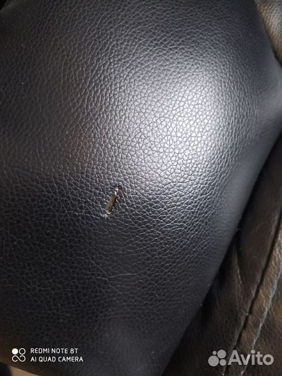 Кожанное кресло