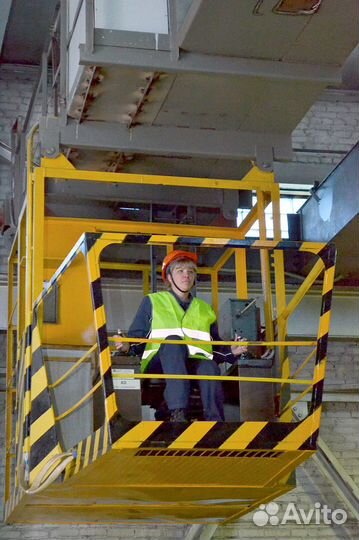 Машинист мостового крана