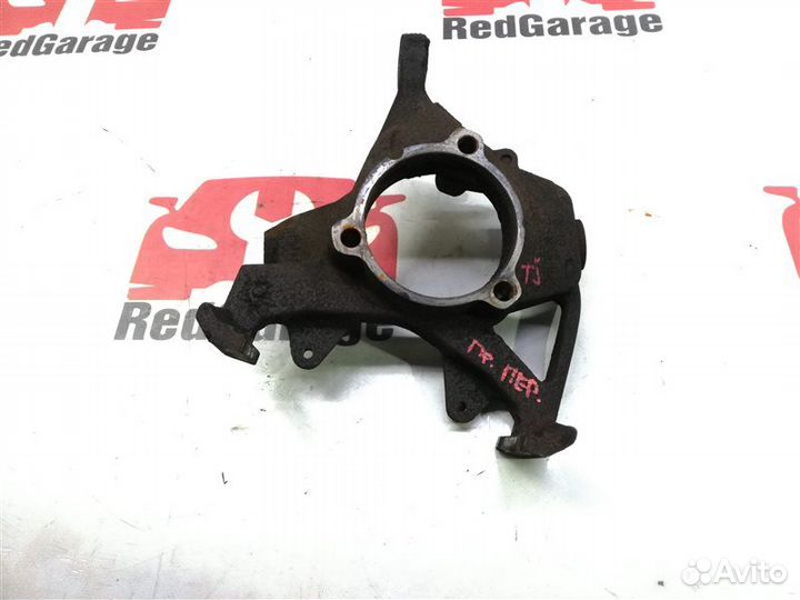 Кулак поворотный передний правый Jeep Wrangler TJ