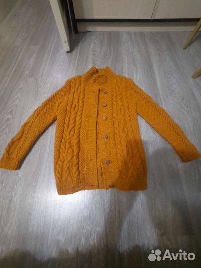 Кофта вязаная ручной работы