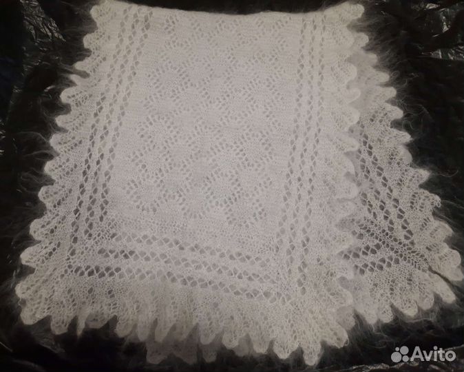 Пуховый платок-шарф новый