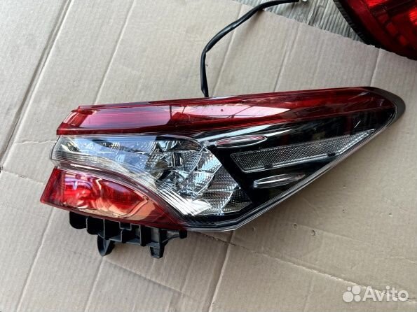Фонарь в крыло Toyota Camry V70 GR Sport 2021