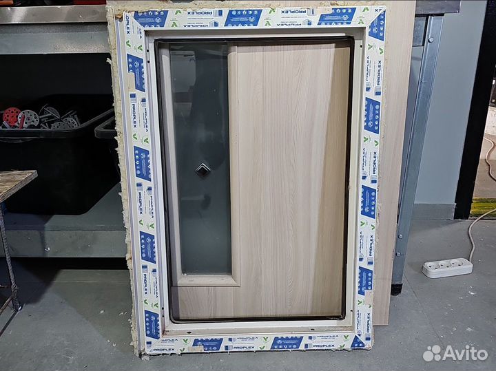 Окно пластиковое глухое