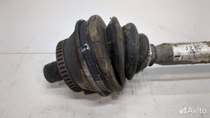 Полуось правая передняя Volkswagen Passat 5