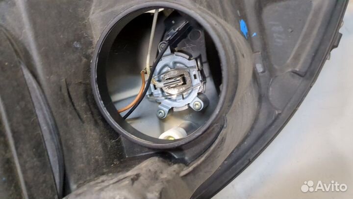 Фара (передняя) правая Mercedes ML W163