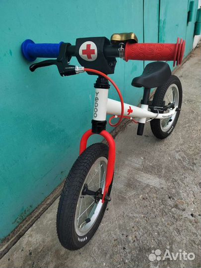 Беговел yedoo ambulance