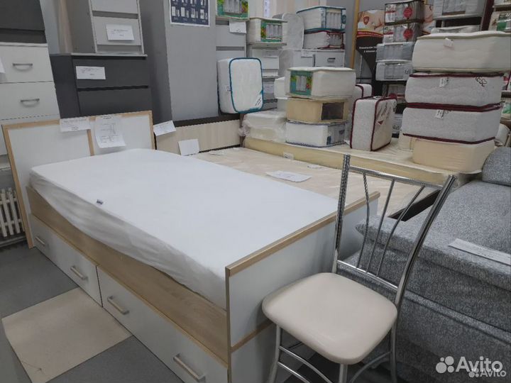 Прихожая с зеркалом новая