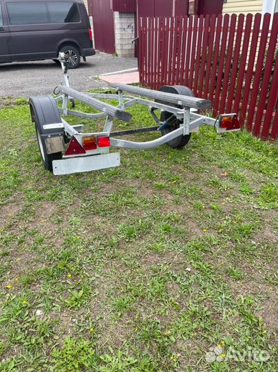 Лодочный прицеп