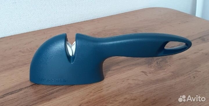 Отдам за. Точилка для ножей/ножниц + овощечистка