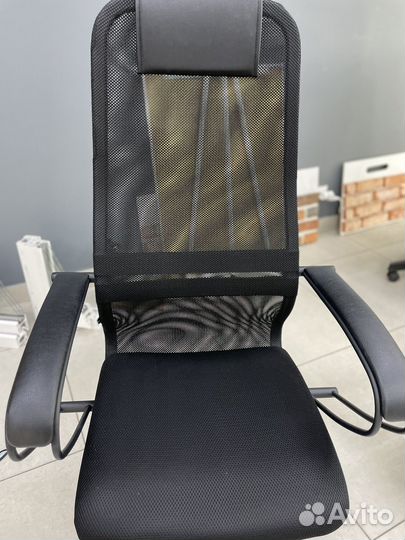 Офисное кресло компьютерное