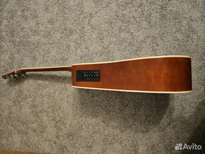 Электроакустическая гитара Colombo