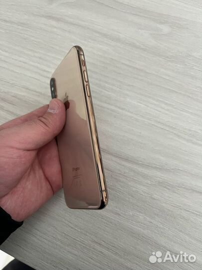 iPhone Xs, 64 ГБ