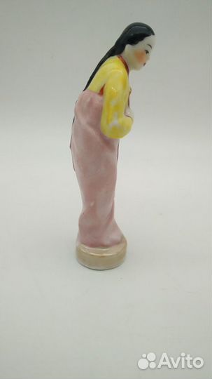 Статуэтка «Китайская девушка», Китай, высота 14 см