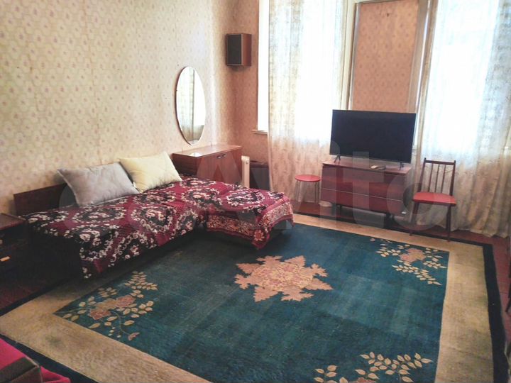 2-к. квартира, 55 м², 1/2 эт.