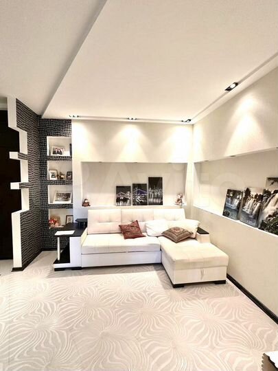 2-к. квартира, 77 м², 3/19 эт.