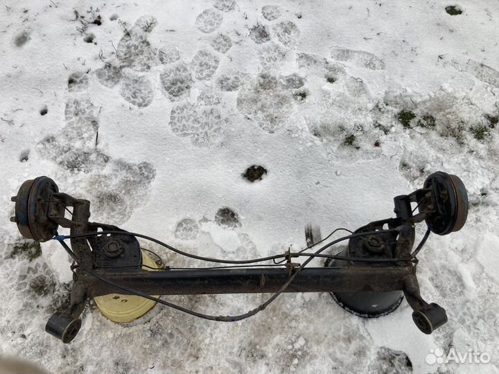 Задняя балка Logan 1