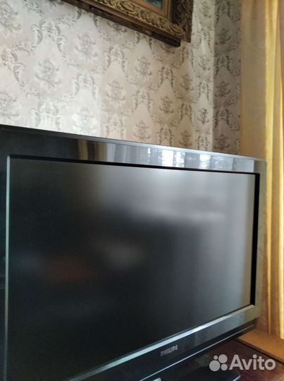 Телевизор бу philips,32'