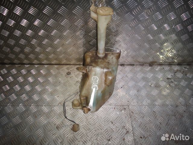 Бачок омывателя 626 GE (91-96) пер б/у