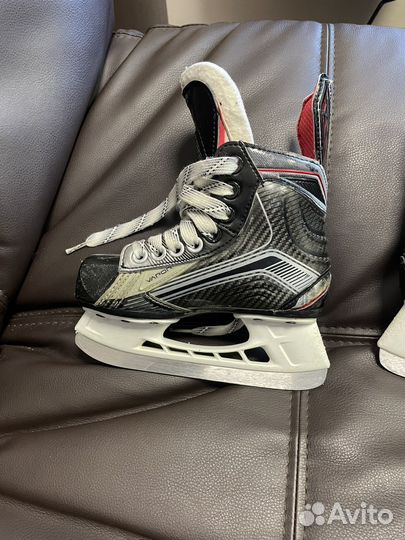 Коньки хоккейные детские Bauer Vapor X900