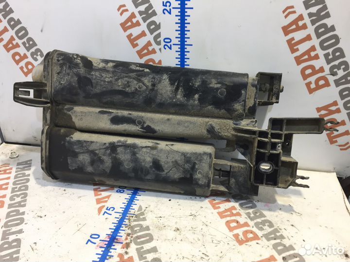 Шкода Октавия Абсорбер бака